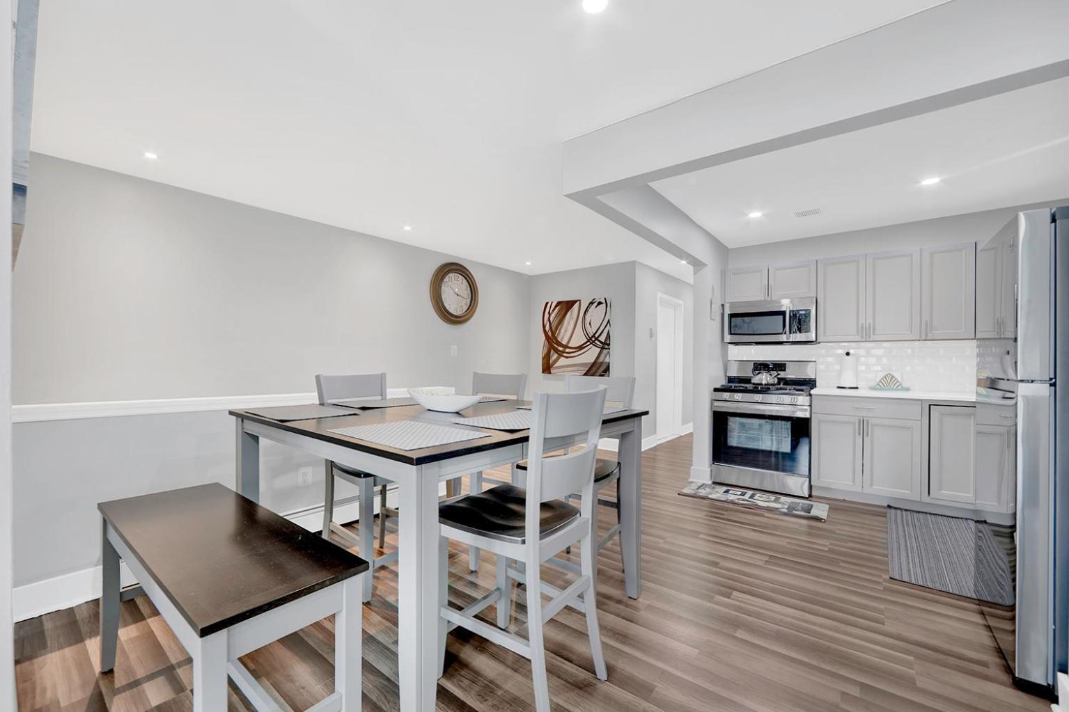 The Cozy Getaway In Edgemere Community New York