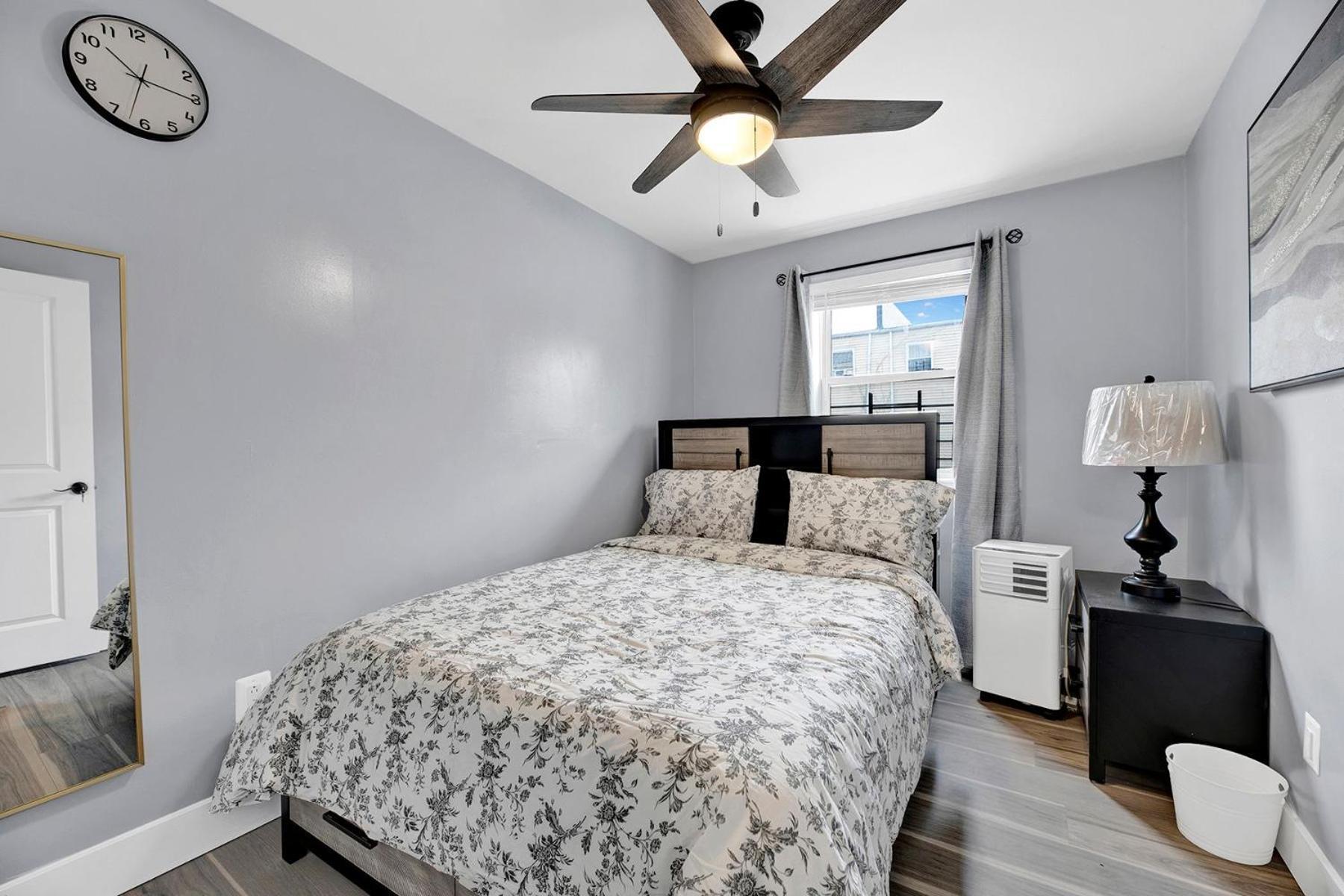 The Cozy Getaway In Edgemere Community Apartment