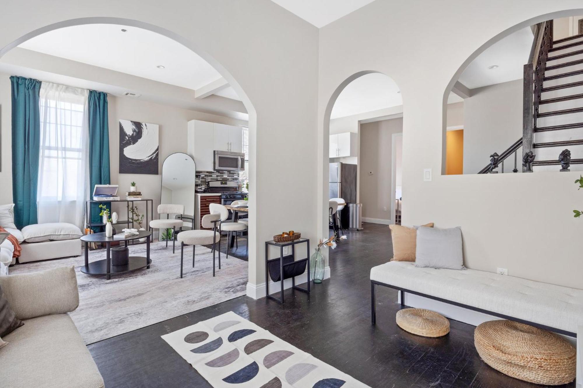 Biggest Duplex 6bd In Bushwick For 16 Guests New York