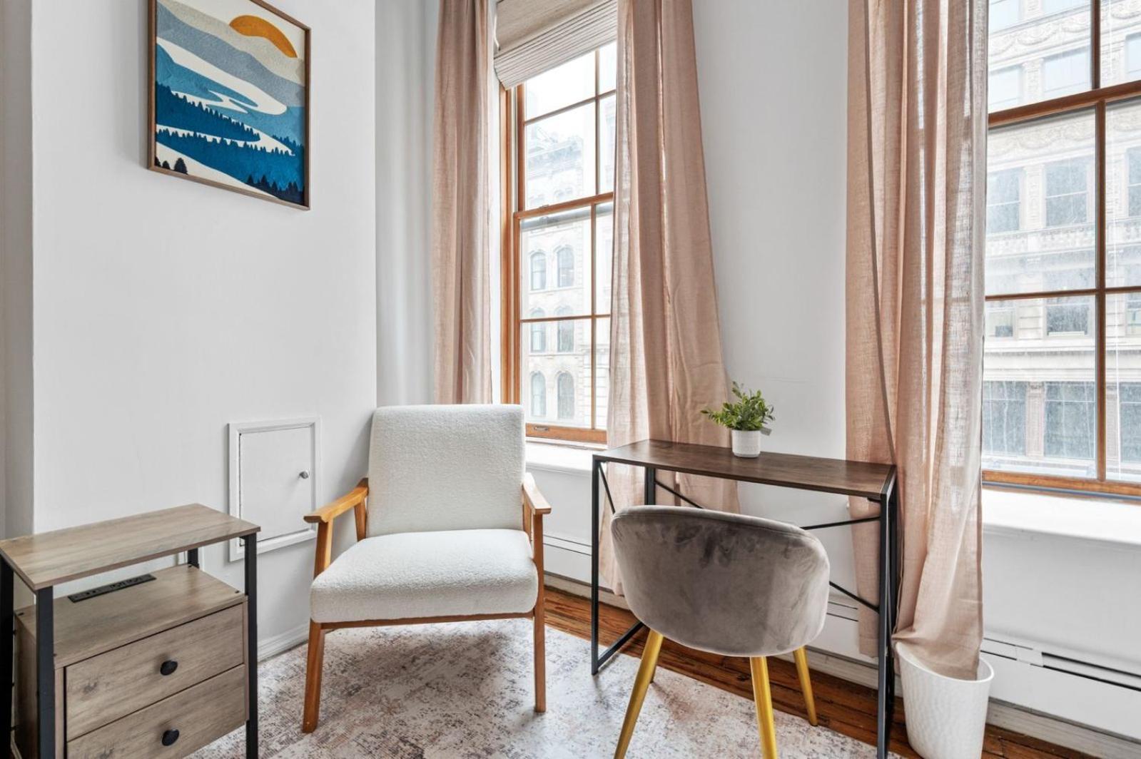 Soho Fancy 4 Bedroom 2000 Square Feet Loft Apartment *