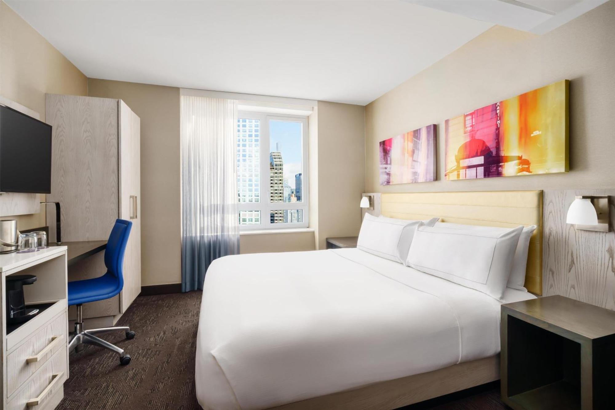 Doubletree By Hilton New York Times Square West Hotel