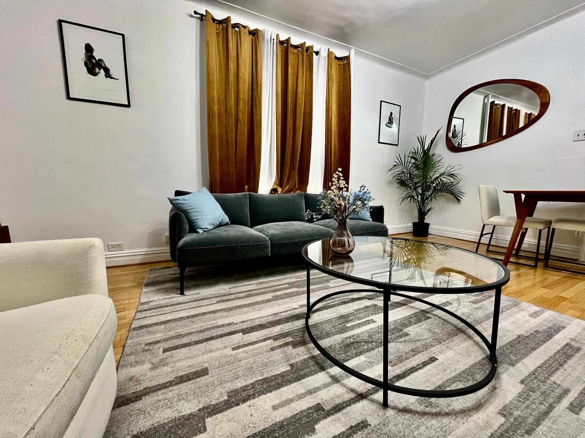 Chill In The Village * New York