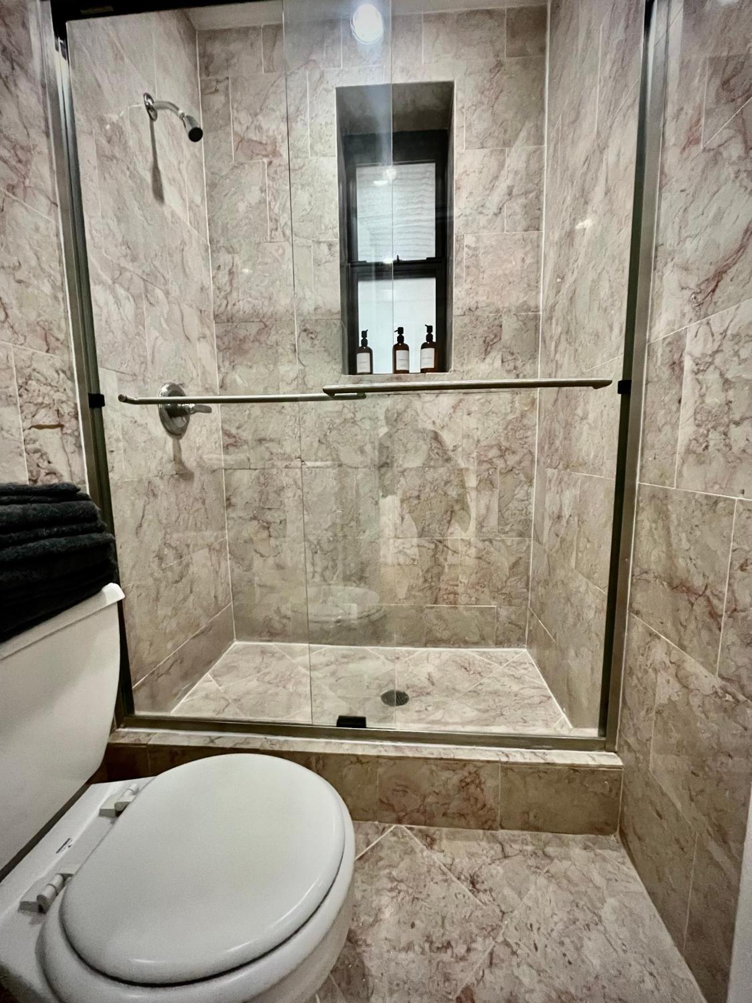 Chill In The Village Apartment *