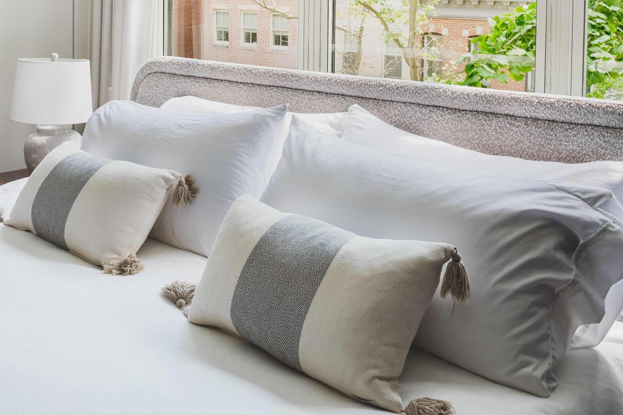 Private Penthouse W Roof Oasis Apartment *