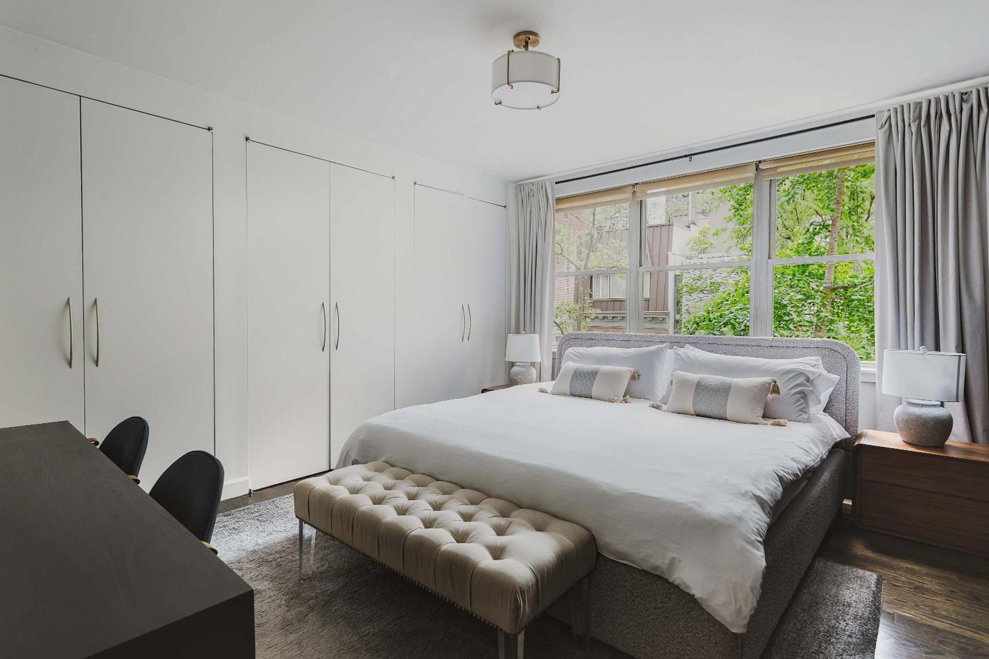 Private Penthouse W Roof Oasis Apartment *