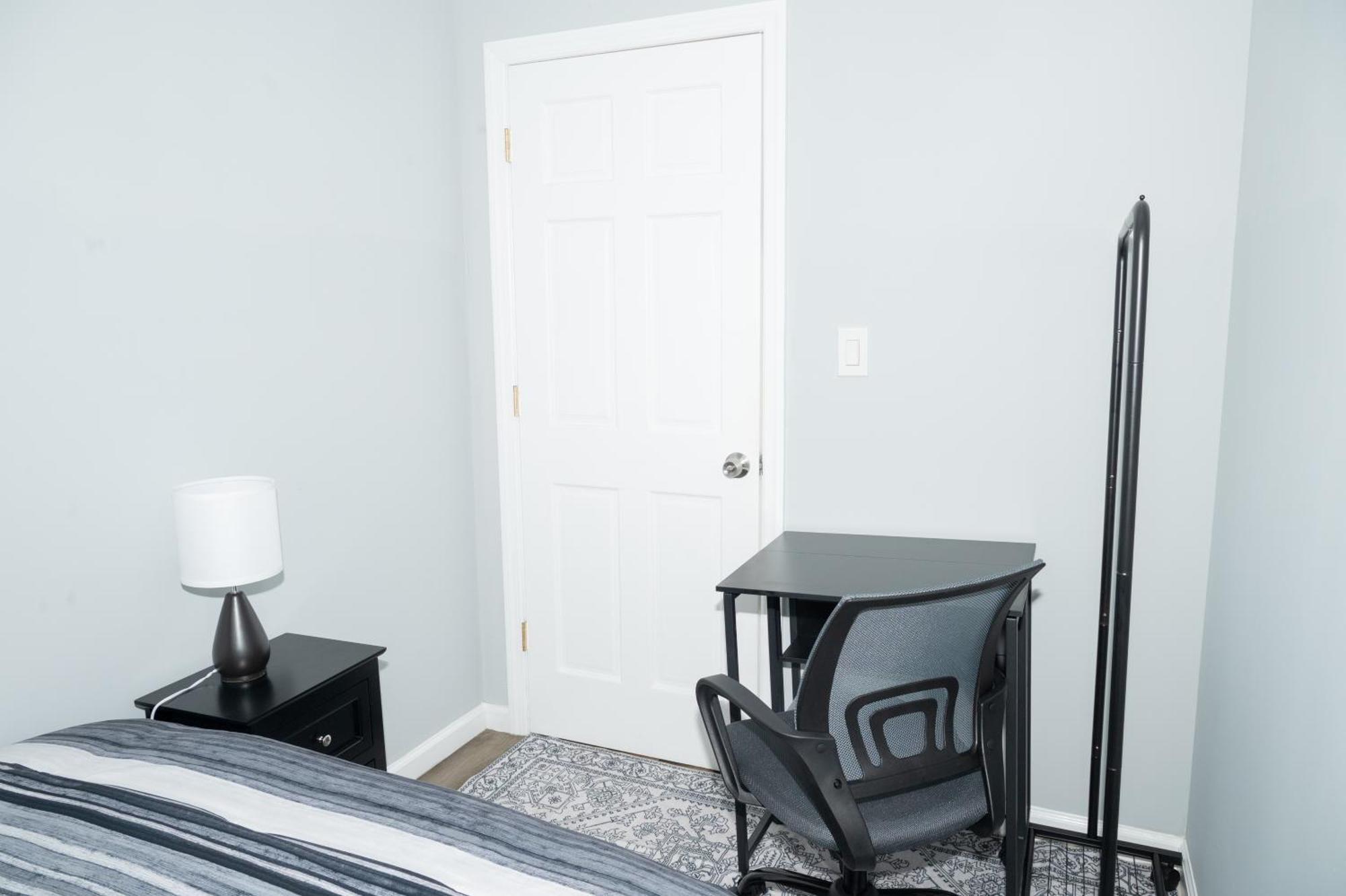 Noir2 Brighton 2min Walk To Ocean & Subway Chic * New York