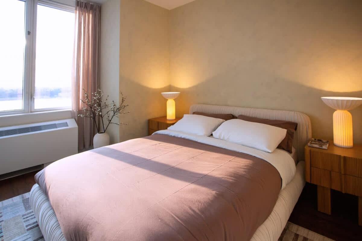 Apartment Modern Designer Stunning Hudson Views Corner Unit New York