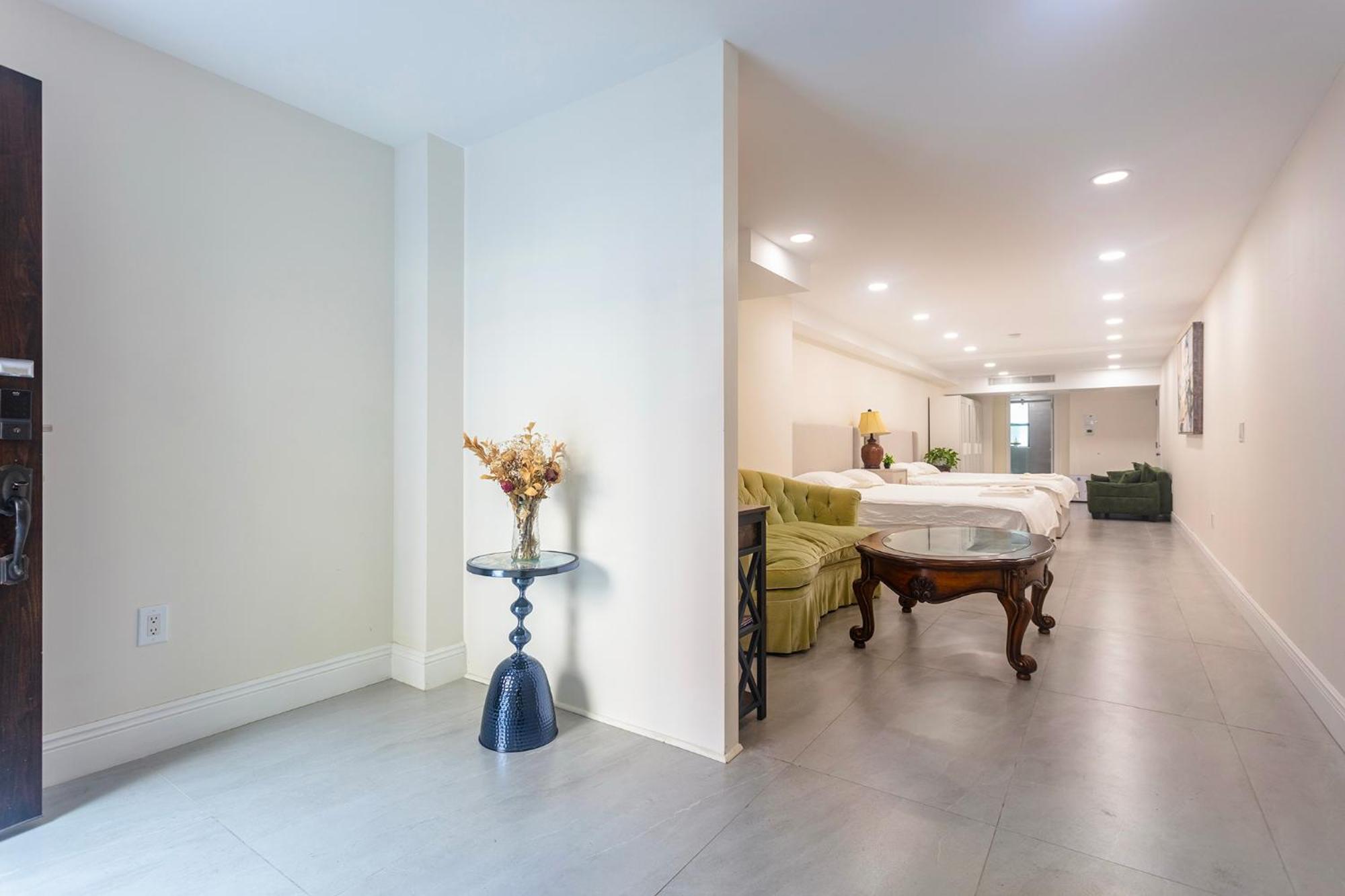 Homestay Little Manhattan Near Time Square