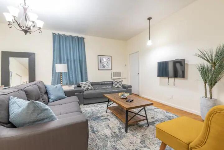 Prime Location Upper Manhattan Furnished Apartment New York