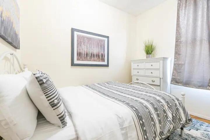 Apartment Prime Location Upper Manhattan Furnished