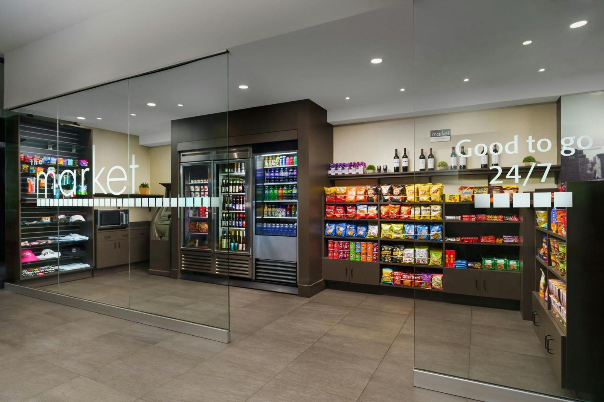 Hotel Courtyard Manhattan/times Square 3*