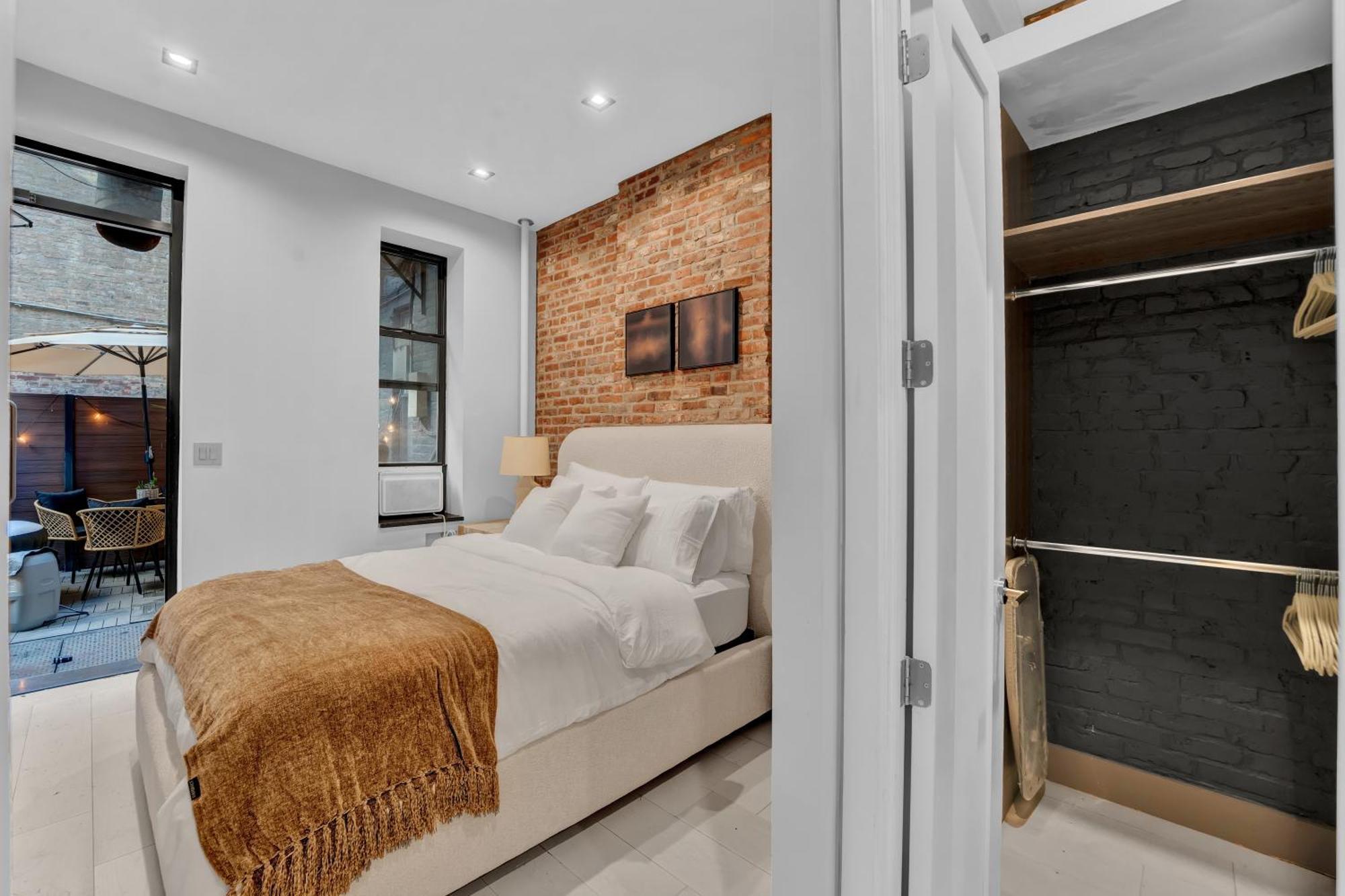 Modern West Village 1br Garden Steps To Subway Apartment *