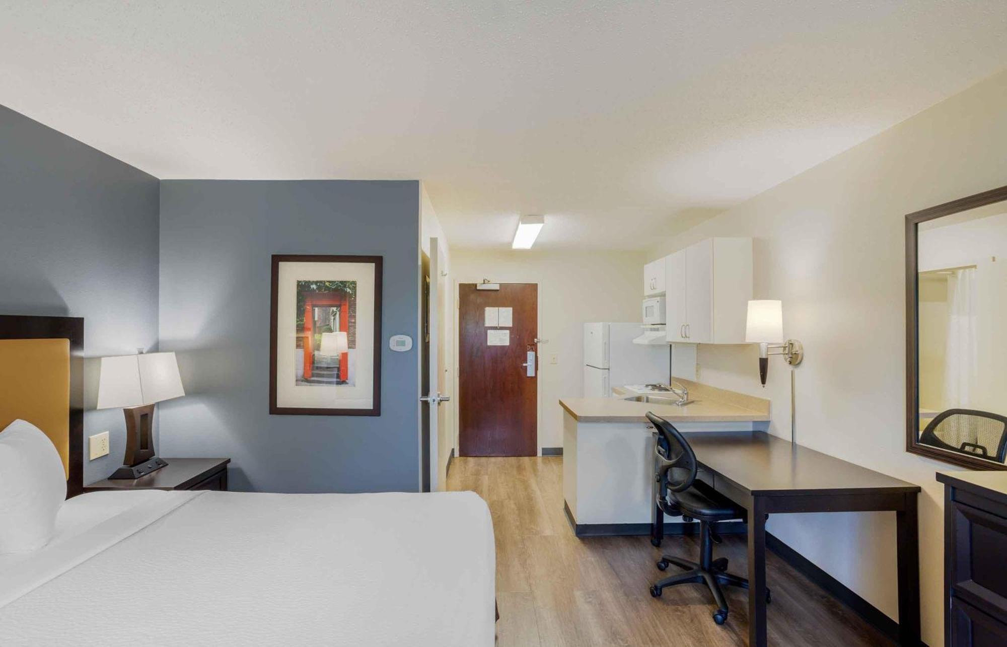 Extended America - - Laguardia Airport Hotel New York