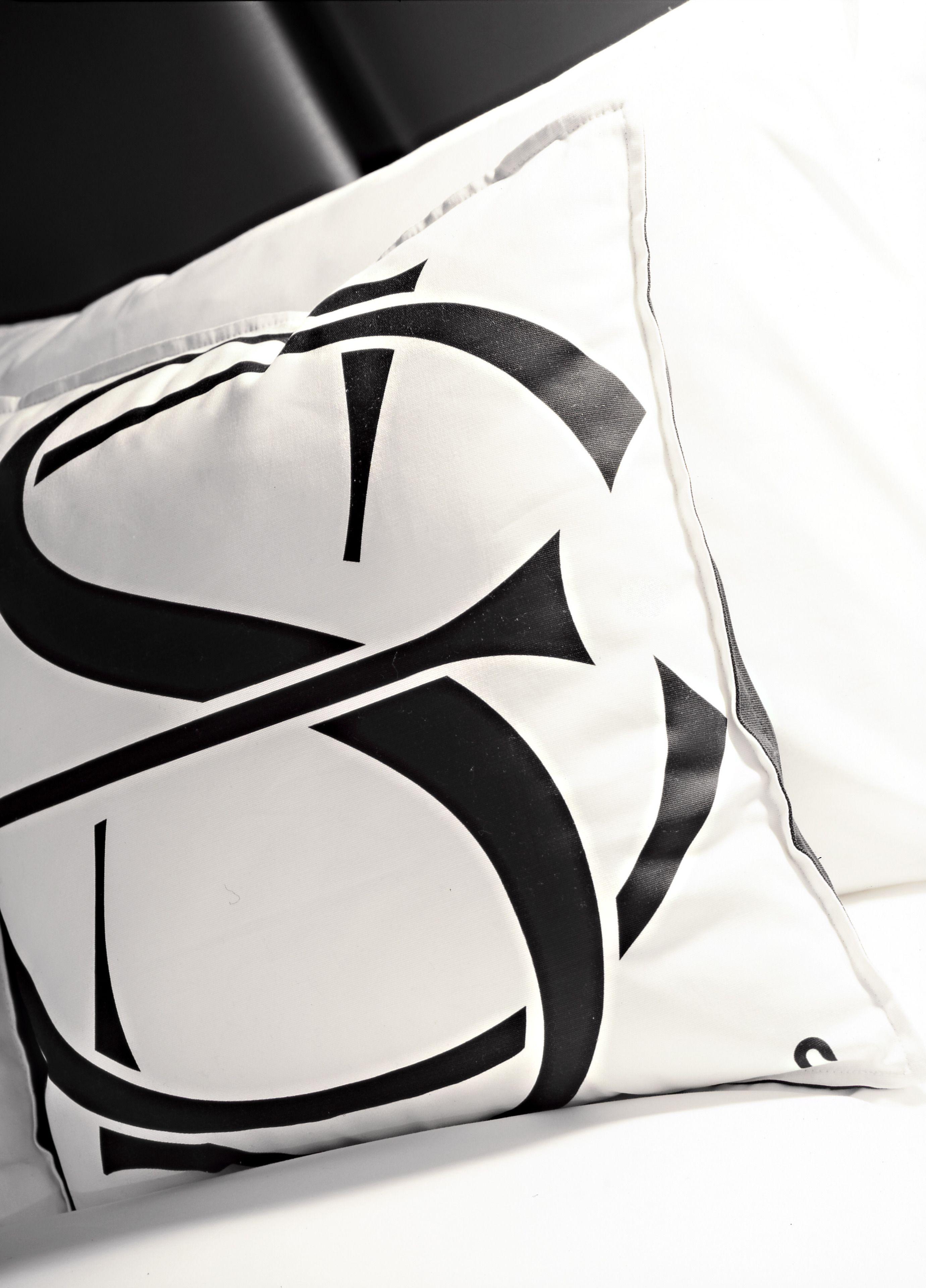 Night By Sb At Times Square 4*