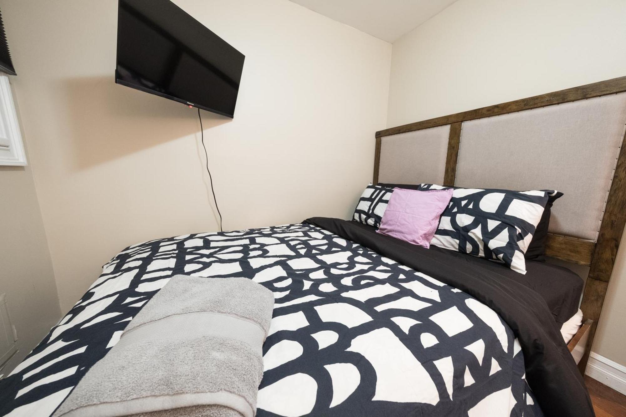 Spacious 4br 2ba With Private Outdoor Space Uws *