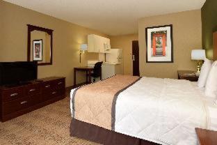 Extended America - - Laguardia Airport Hotel New York