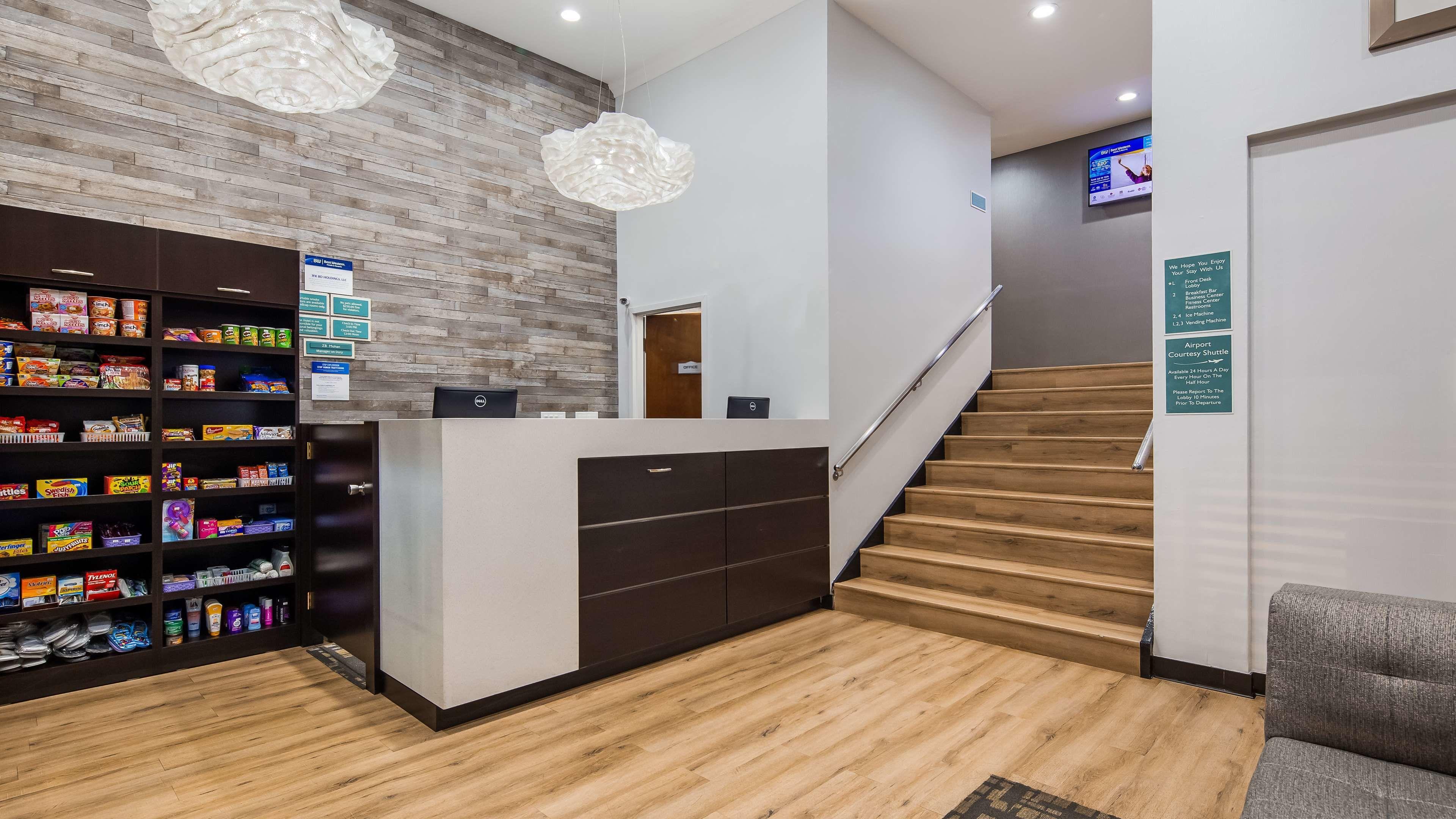 Hotel Western Jfk Airport 3*