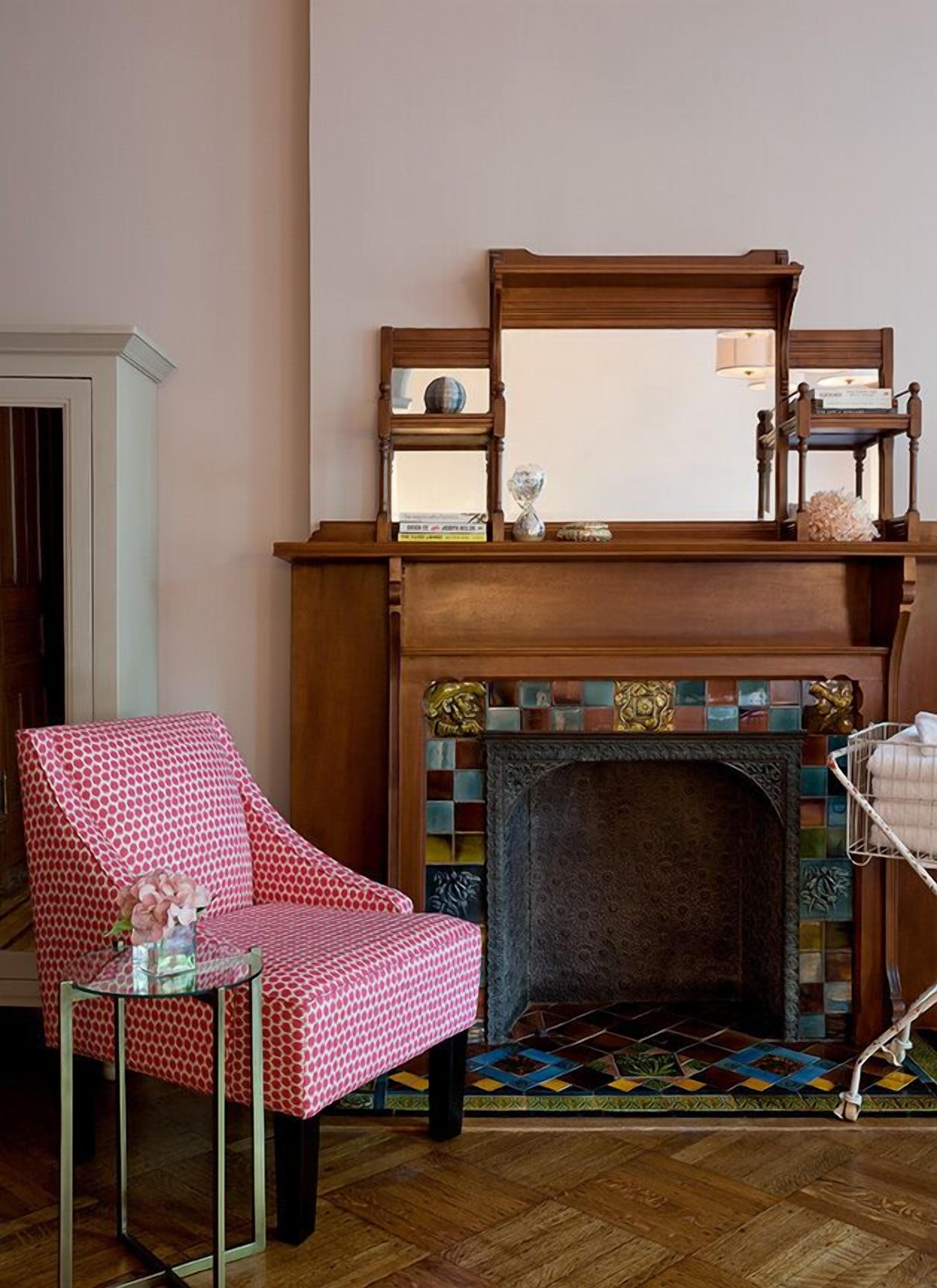 Arlington Place Hotel