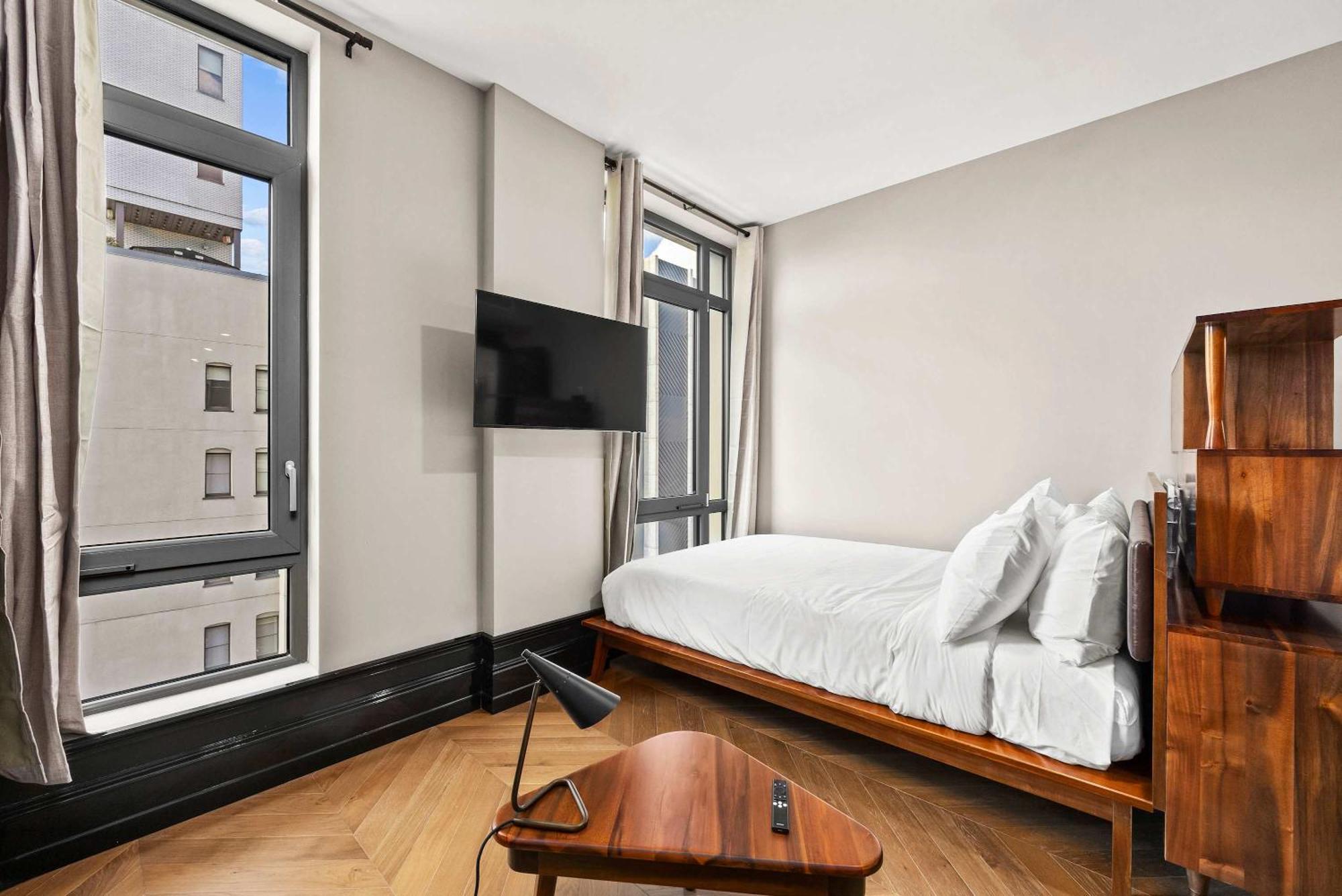Freeman 1001 By Rove Travel - With Shared Amenities Holiday home New York