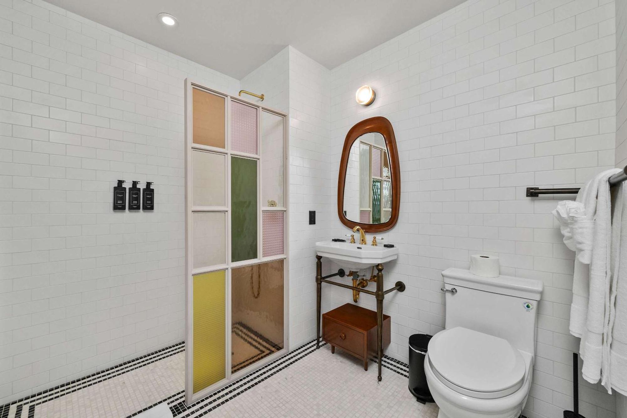 Freeman 1001 By Rove Travel - With Shared Amenities * New York