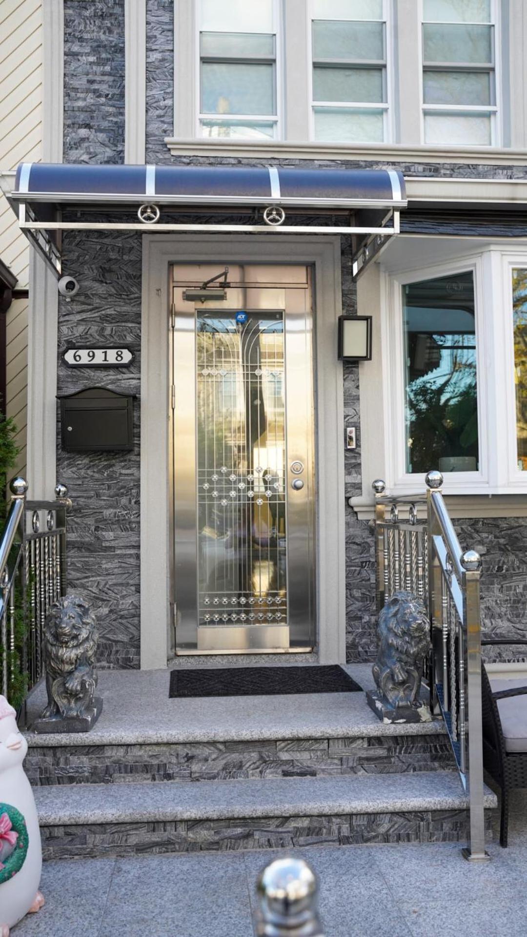 Amazing Private Single Family House New York