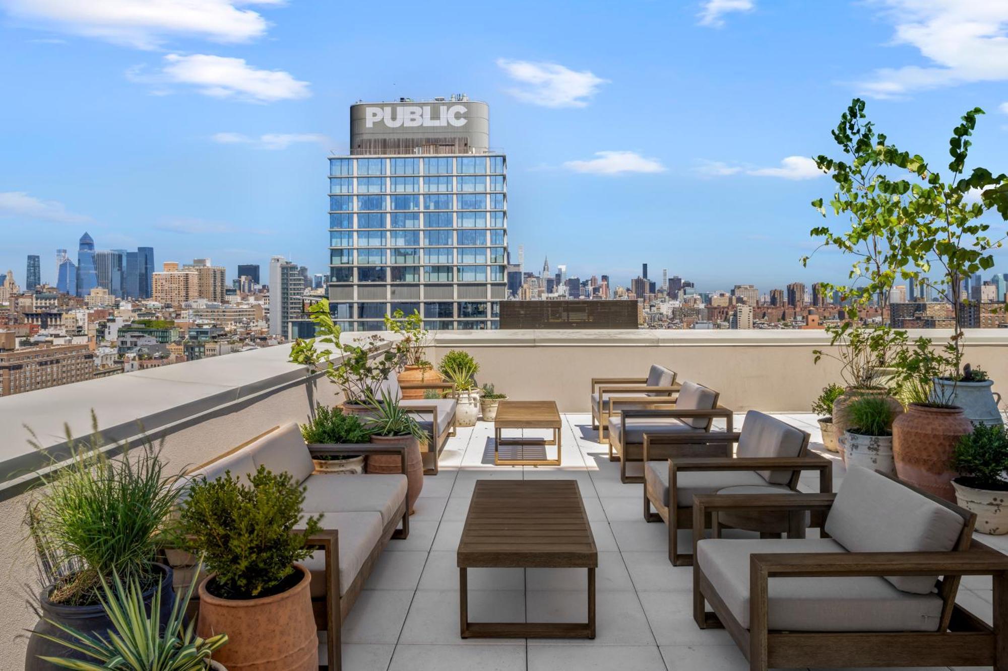 Freeman 1001 By Rove Travel - With Shared Amenities * New York
