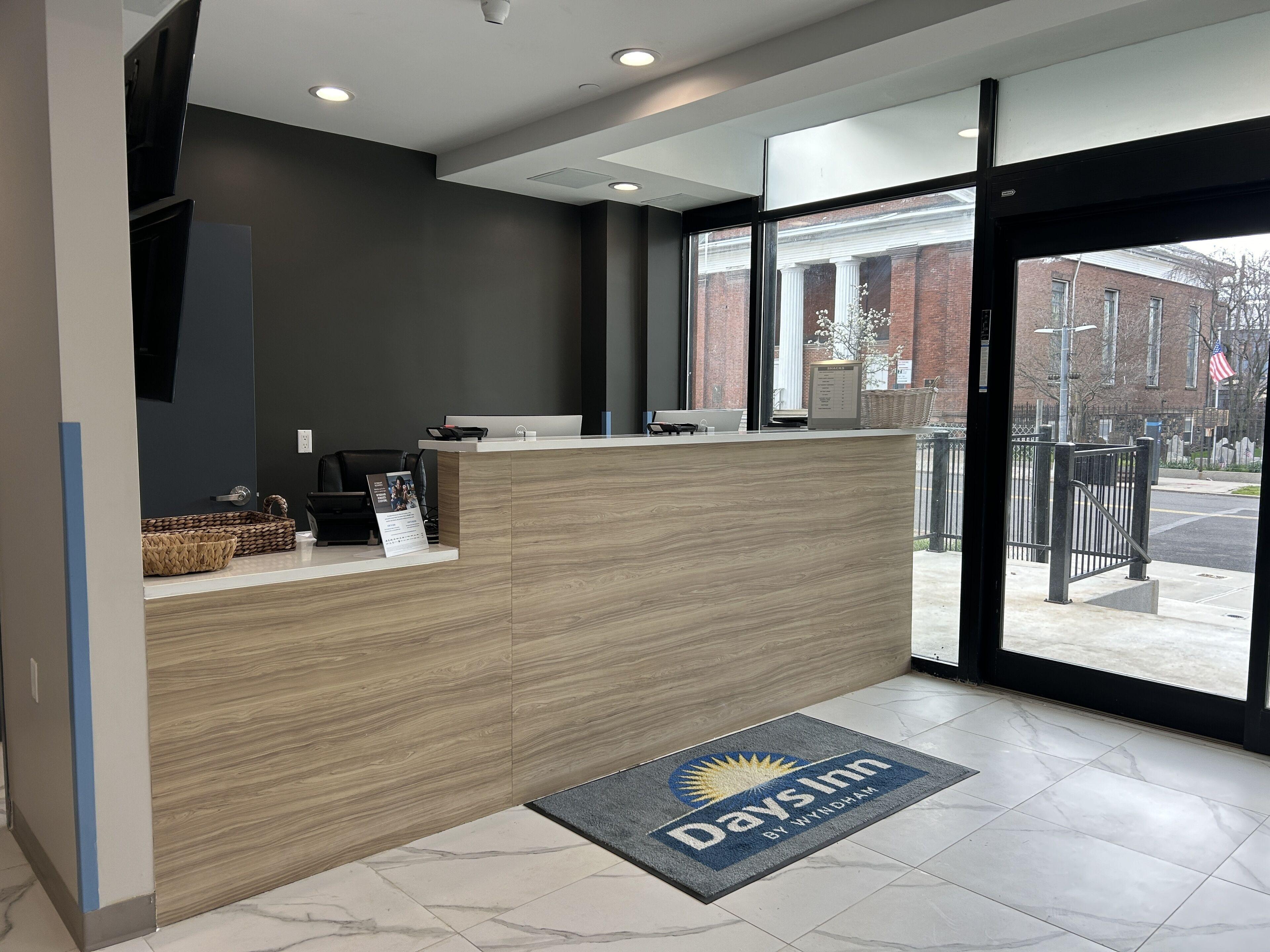 Hotel Days By Wyndham Staten Island 2*