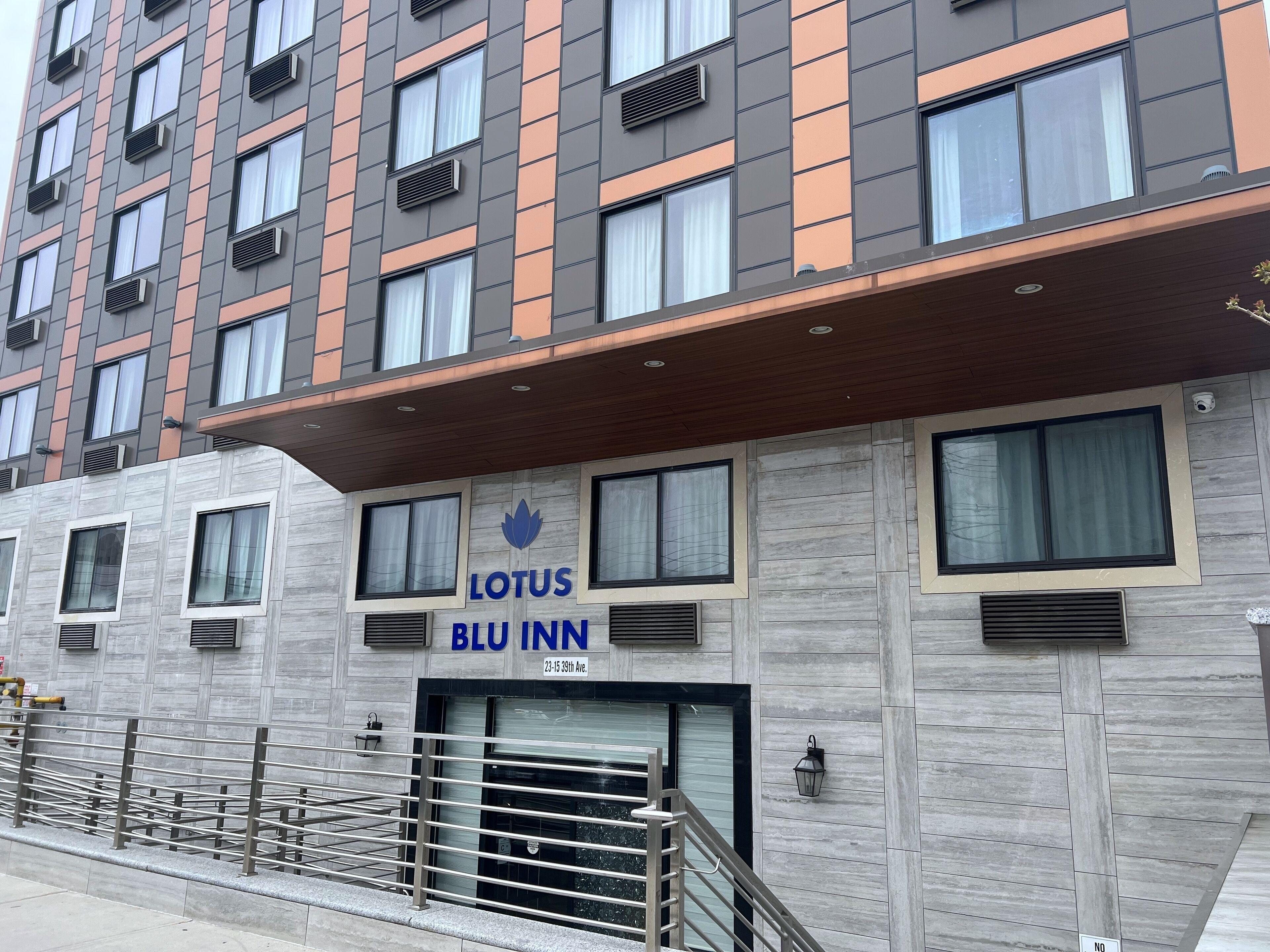 Lotus Blu & Hotel New York