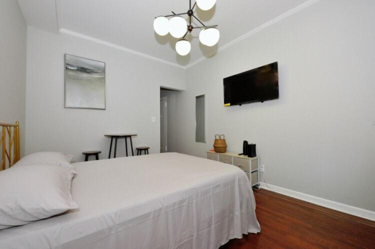 Cozy Near Park!, June To Aug 90 Days Required Apartment *