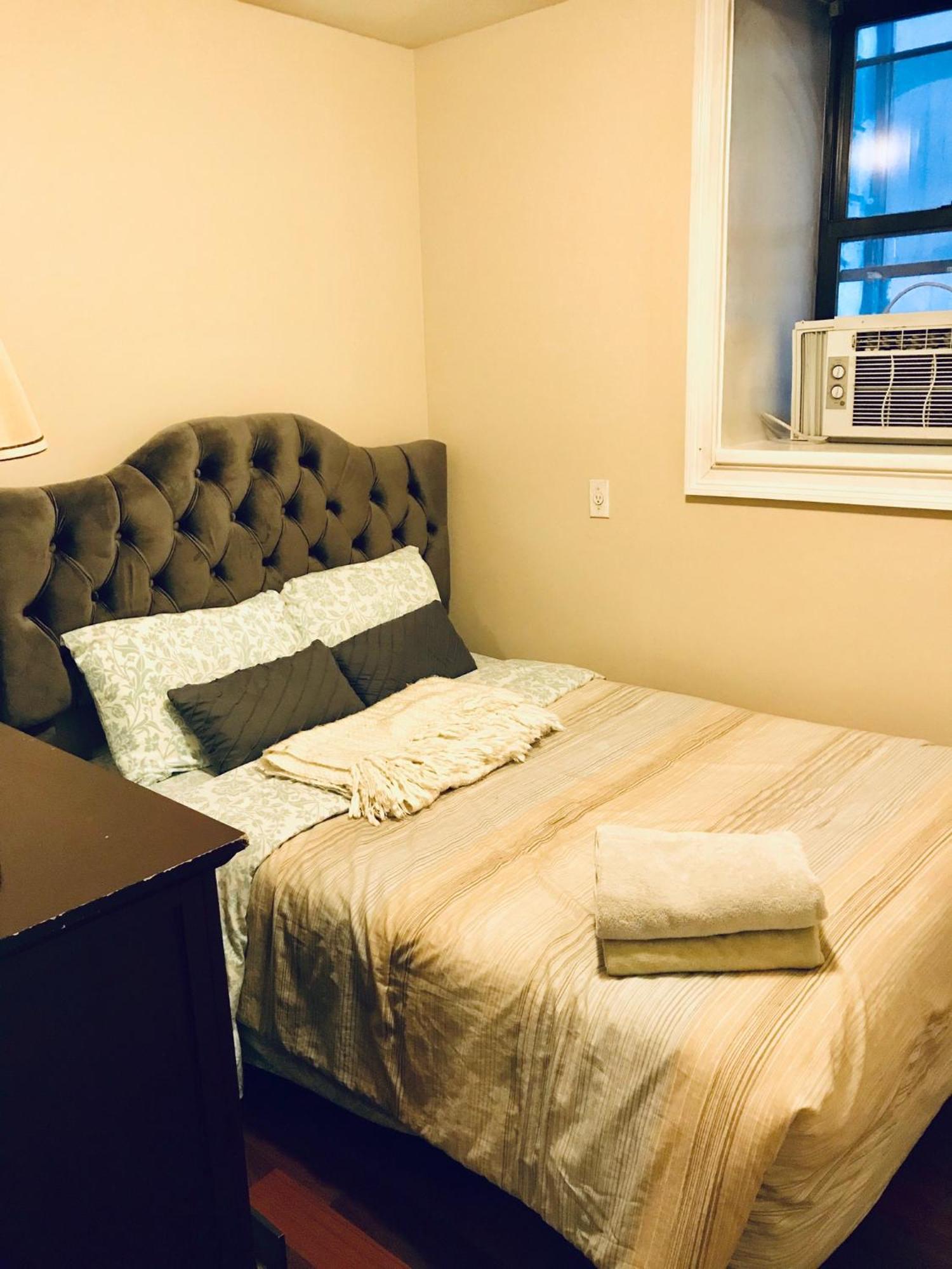 Spacious 4br 2ba With Private Outdoor Space Uws Apartment