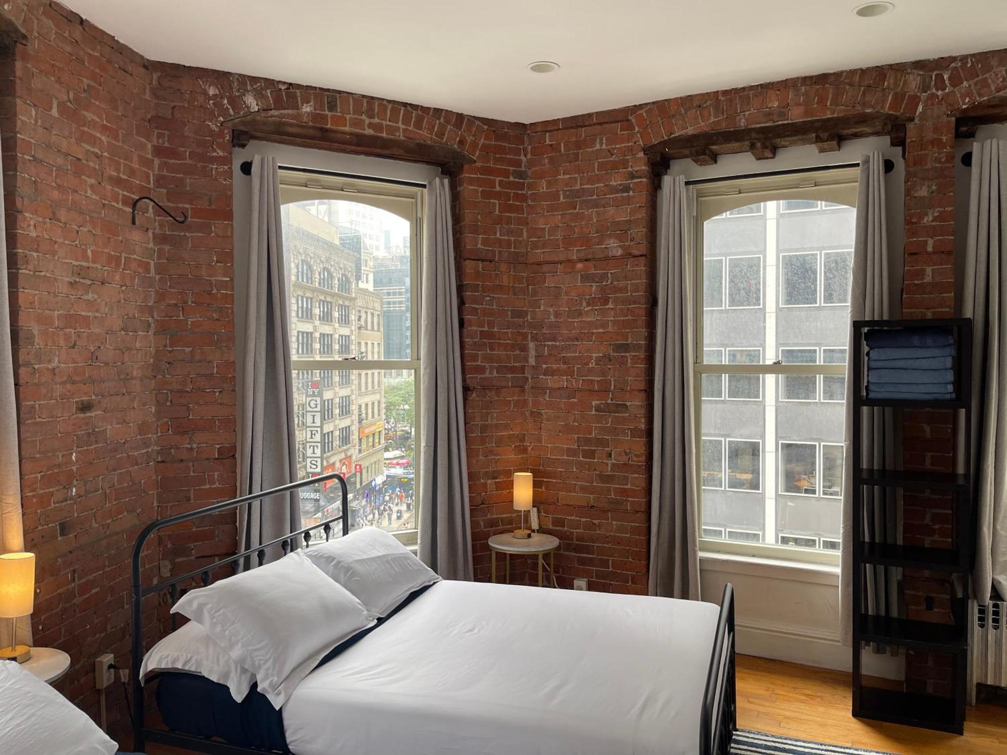 Nest With Kitchenette 3* New York