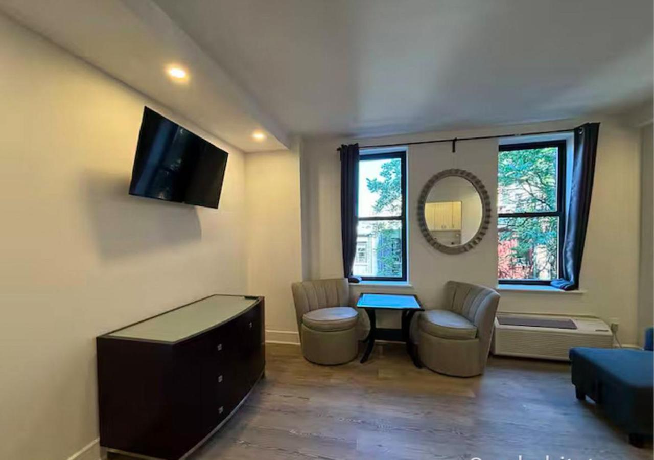 Park West Furnished 1 Bedroom *