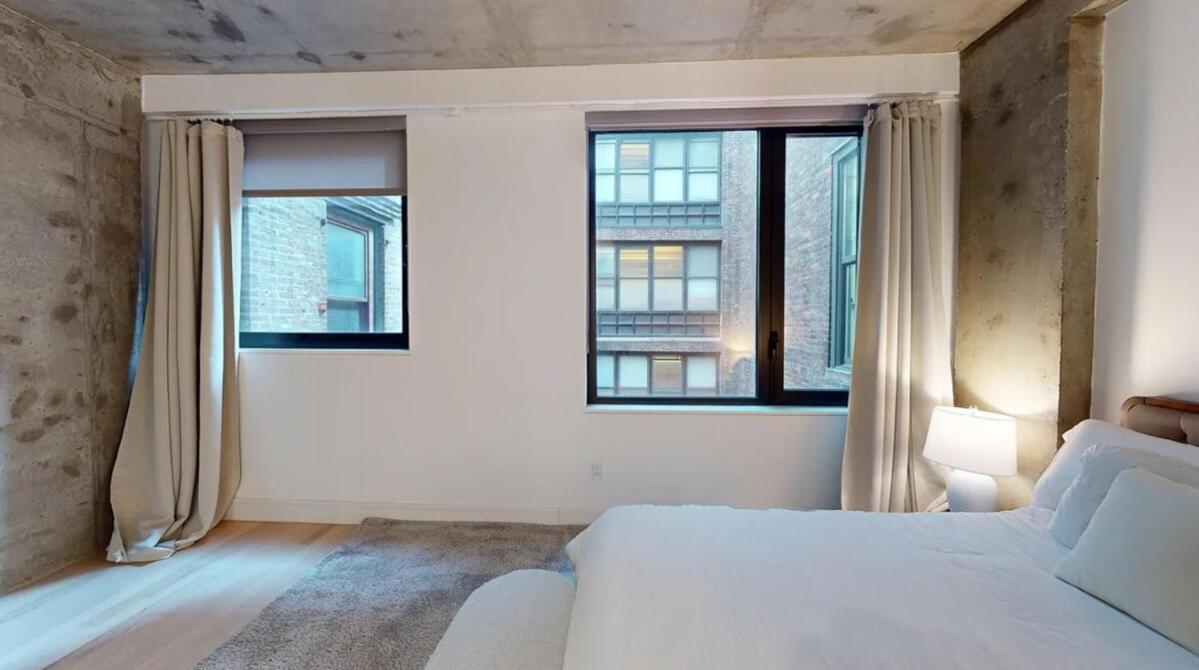 Sleek Two Bedroom In Manhattan * New York