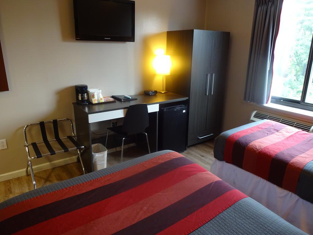 Hotel Super 8 By Wyndham Brooklyn / Park Slope