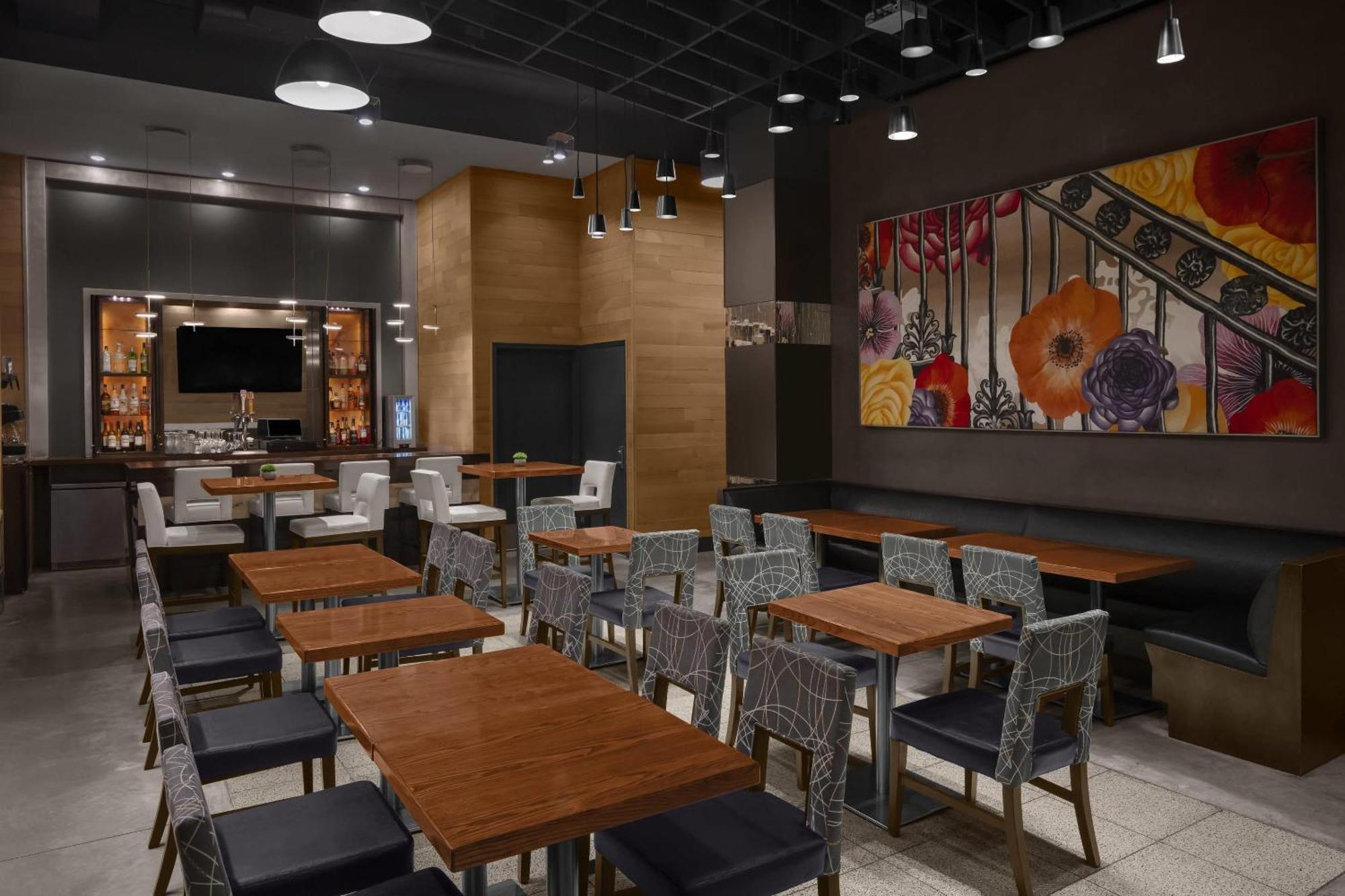 Cambria - Chelsea Hotel