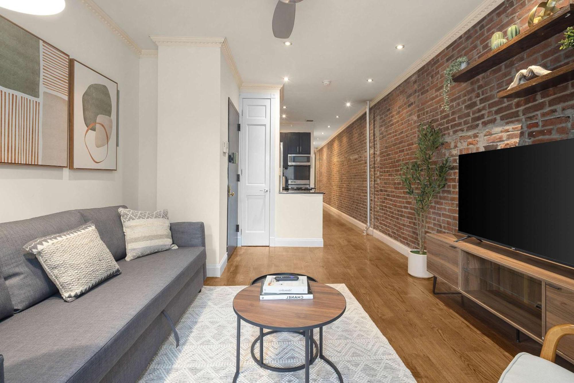Apartment Stylish East Side Escape Steps From Fun New York