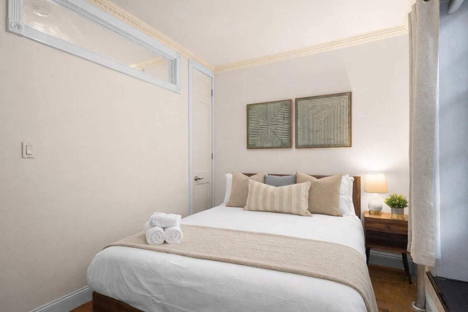 Apartment Stylish East Side Escape Steps From Fun New York