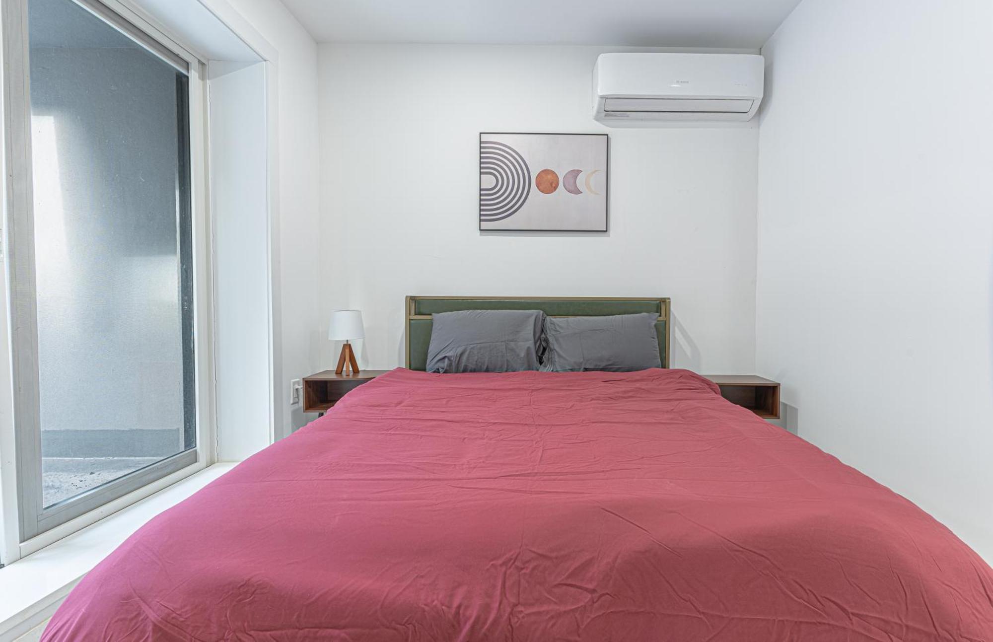 Apartment Modern Duplex Escape W Backyard