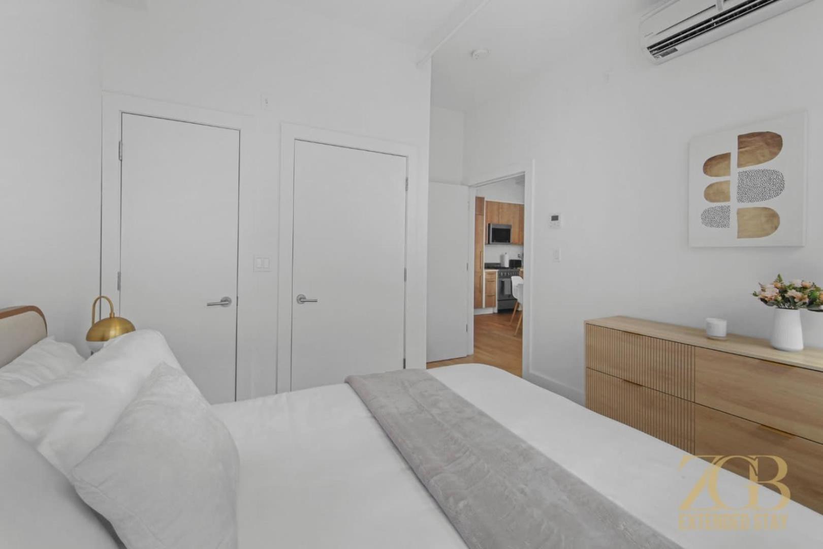 517 - 47c Beautifully Renovated 1 Bedroom In Prime Manhattan Apartment New York