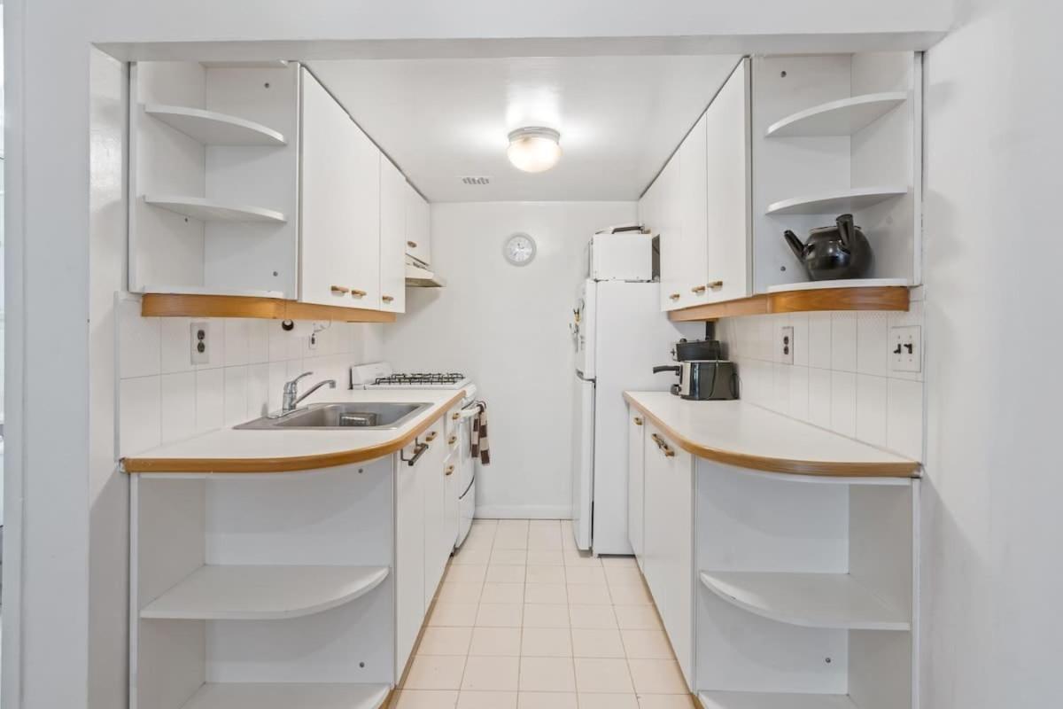 Stylish In Park In Location Ever Apartment