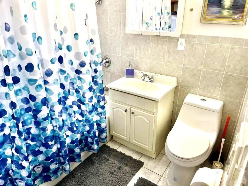 3 Bedroom In Lic, 2 Stops To Manhattan! Apartment New York