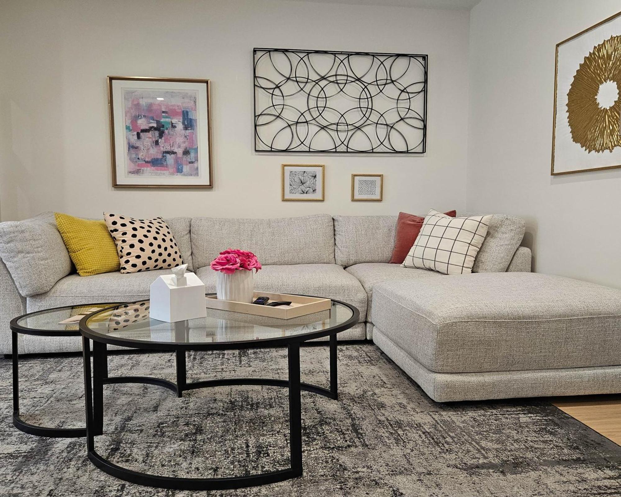 Apartment Bright Modern 2-bedroom - Prime Astorioa - Near Subway *