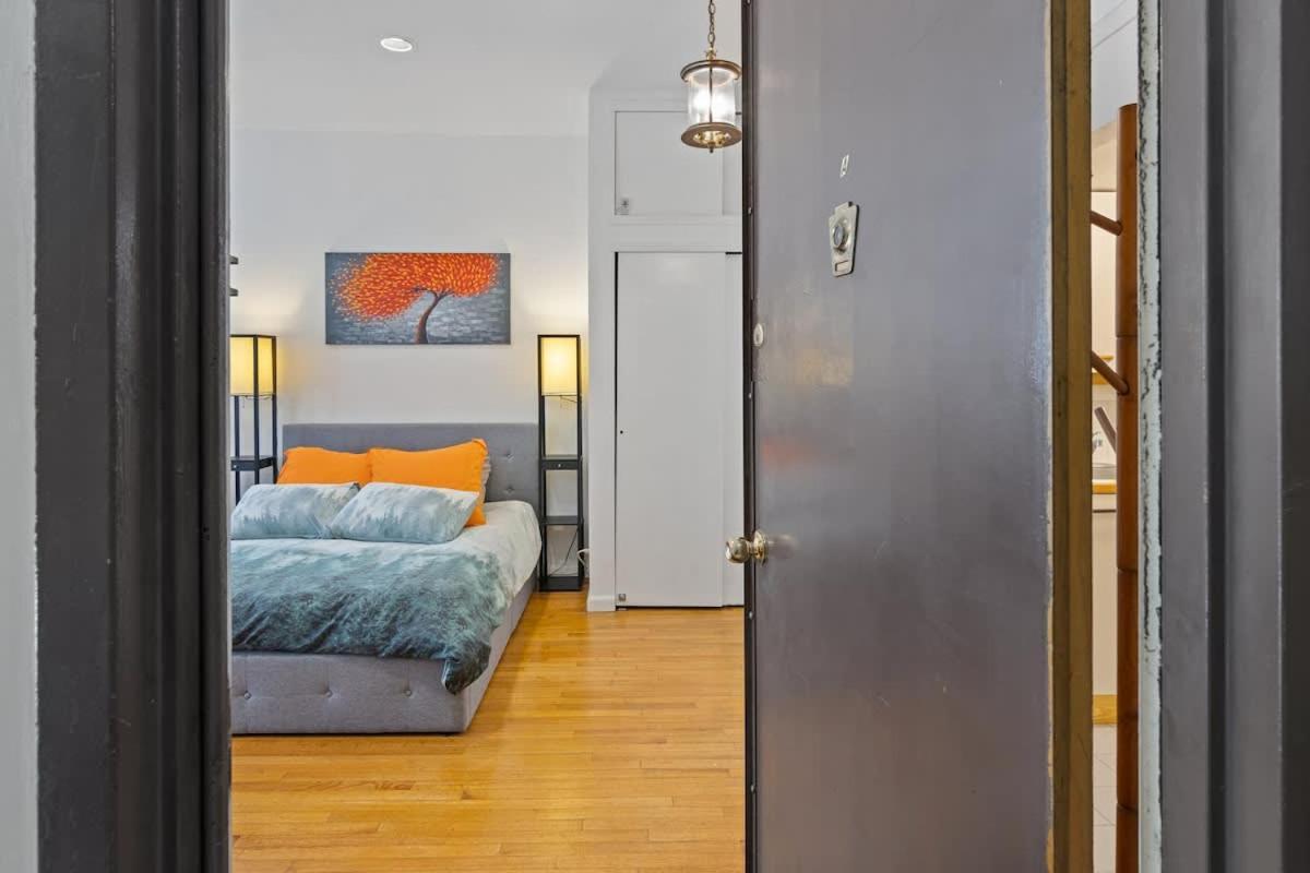 Stylish In Park In Location Ever * New York