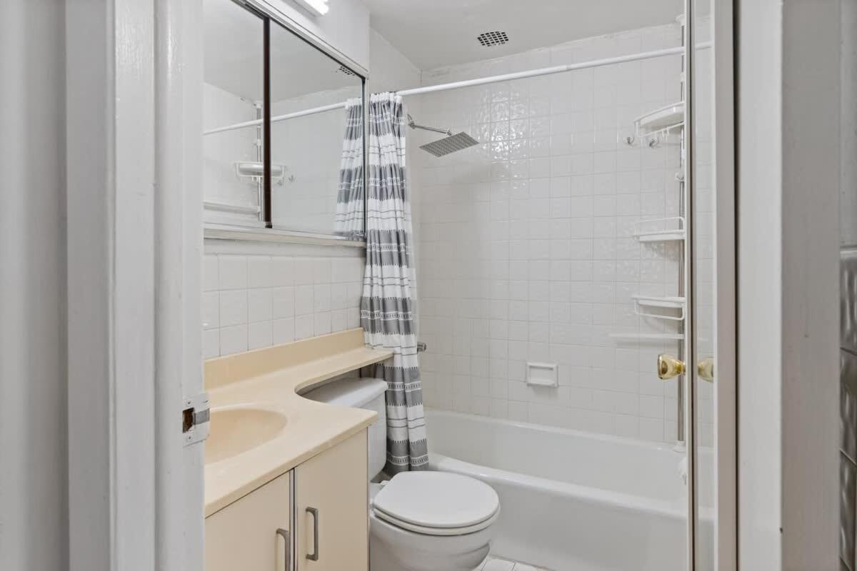 Stylish In Park In Location Ever New York