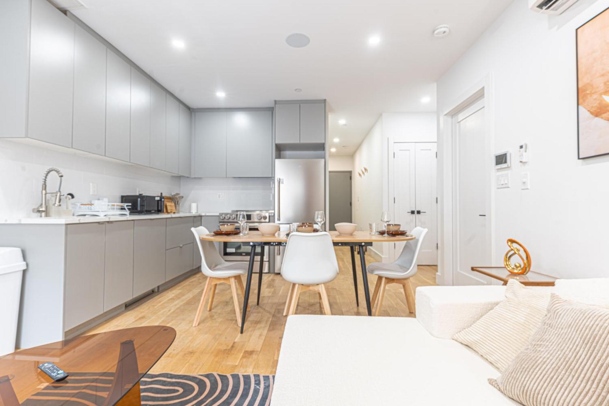 Apartment Modern Duplex Escape W Backyard New York