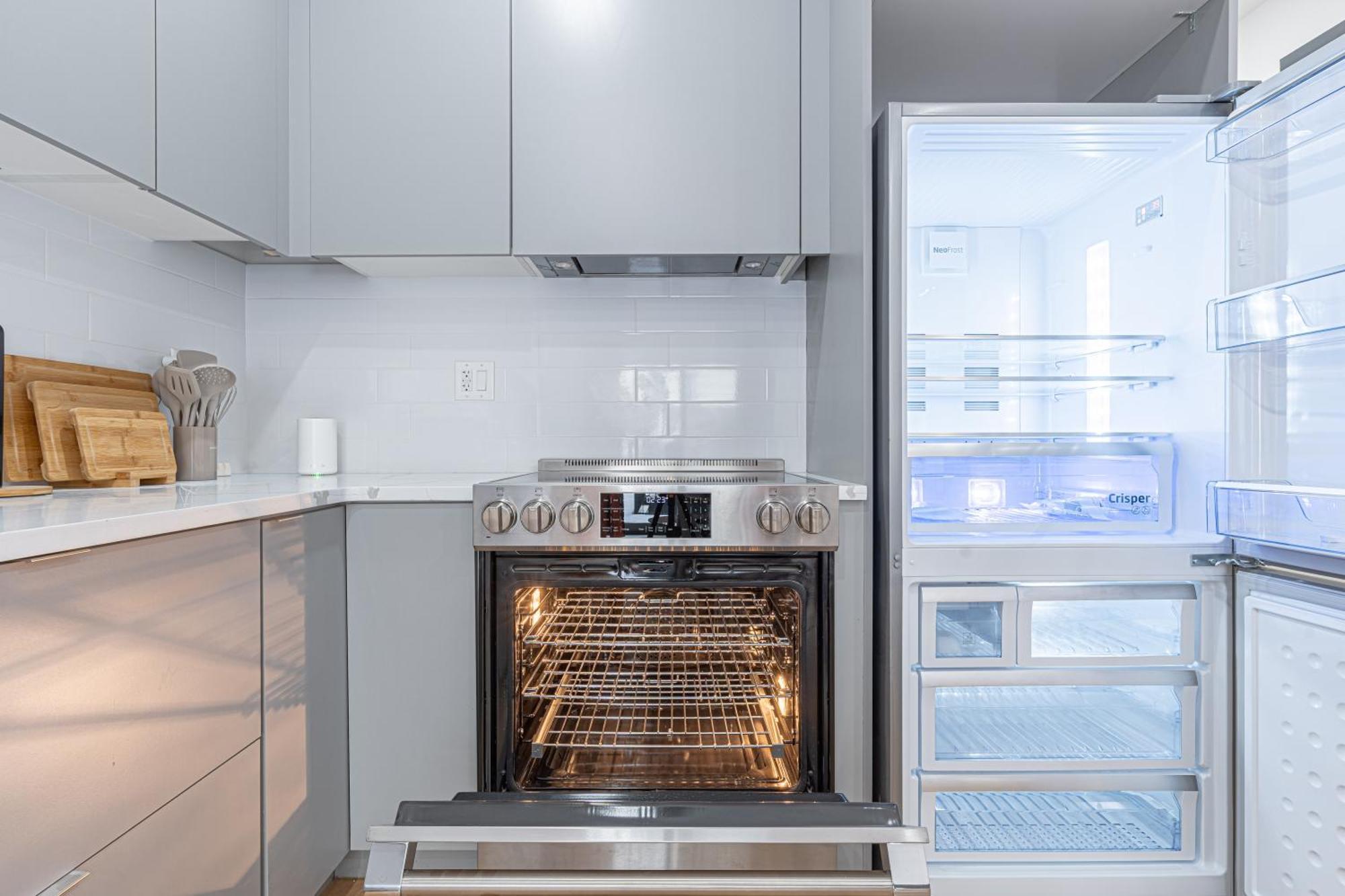 Modern Duplex Escape W Backyard *