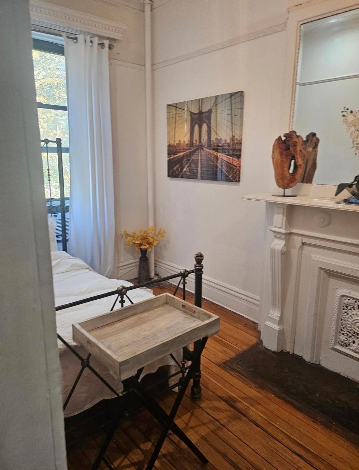 Harlem Brownstone Apartment New York