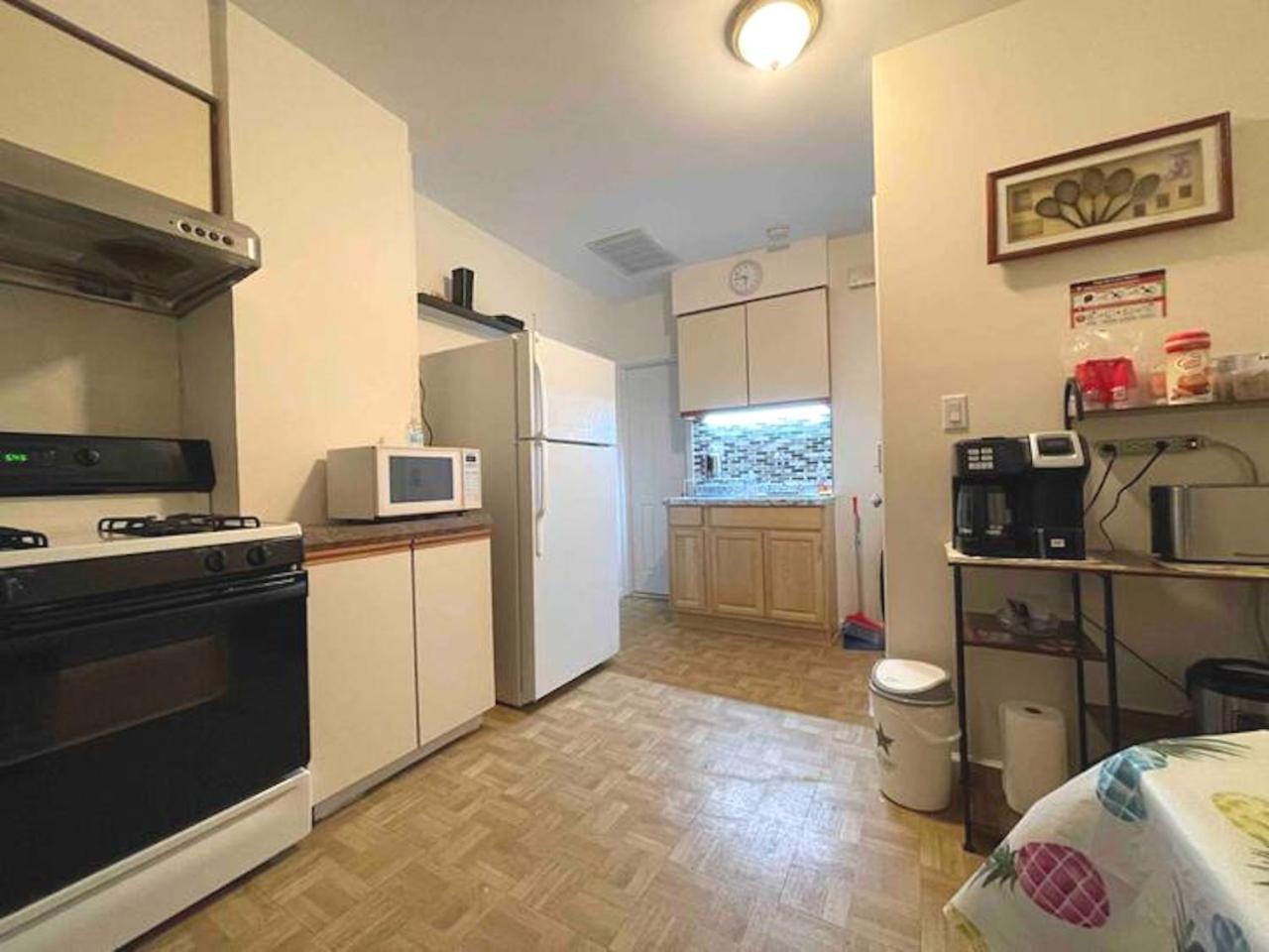 Entire Beautiful 1br For You! R Apartment *