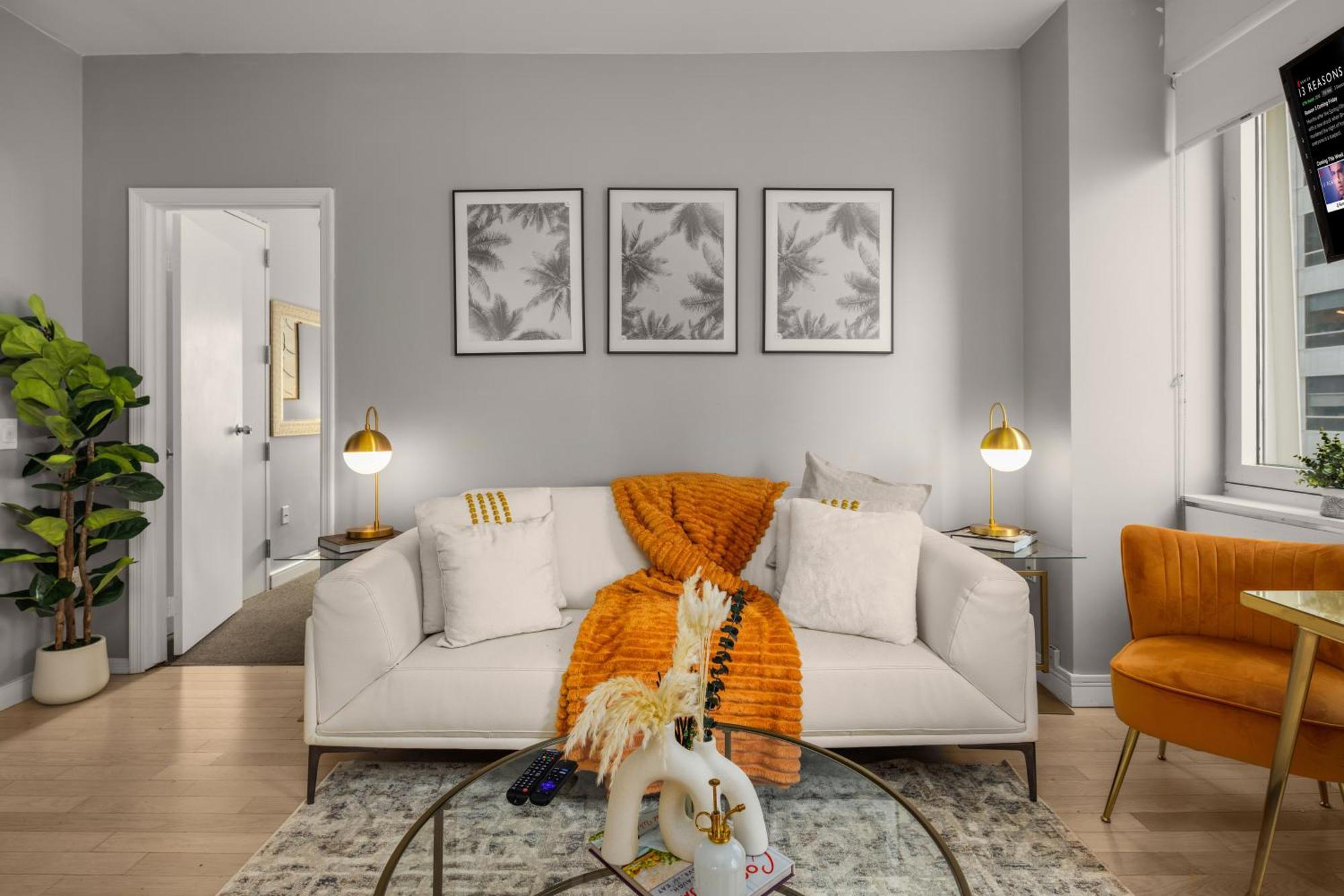 Chic Nyc Retreat Beside Broadway & Iconic Sights * New York