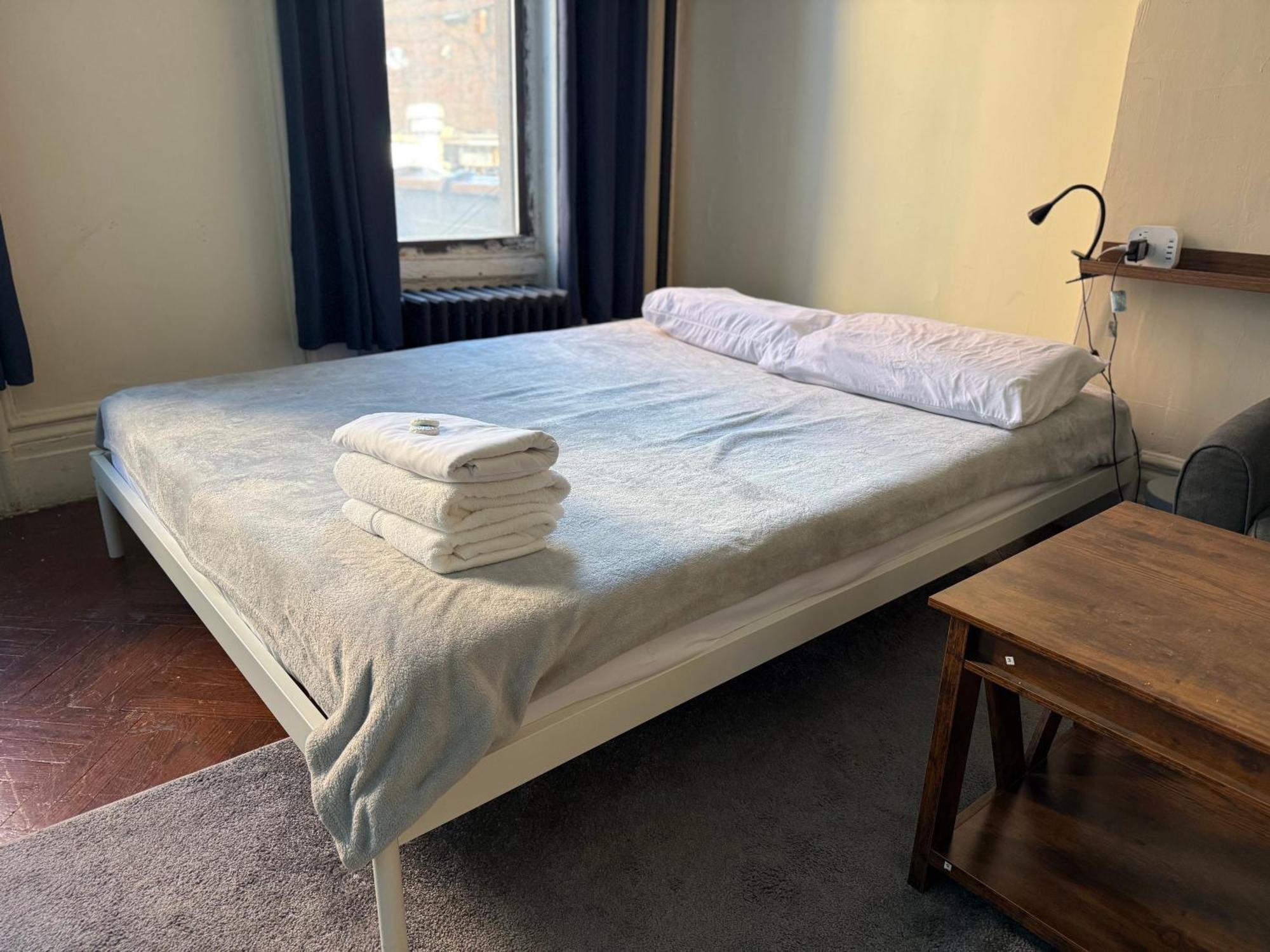 East Harlem Townhouse Homestay New York